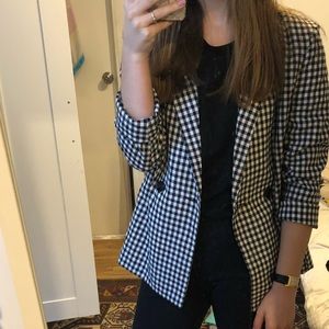 Lulu’s oversized gingham blazer